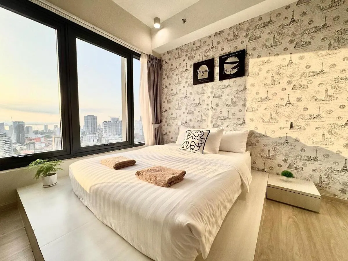 Tropicana 218 Macalister #Georgetown #Infinity Pool #2Pax Studio Suite #1 Queen #Quality Well Maintained #Private Host Apartment George Town