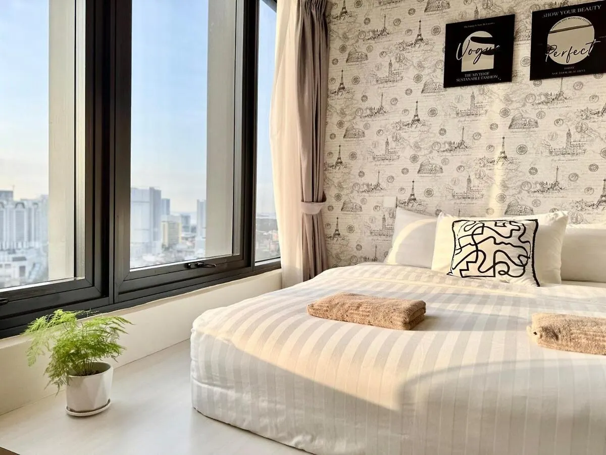 Tropicana 218 Macalister #Georgetown #Infinity Pool #2Pax Studio Suite #1 Queen #Quality Well Maintained #Private Host 0*, George Town